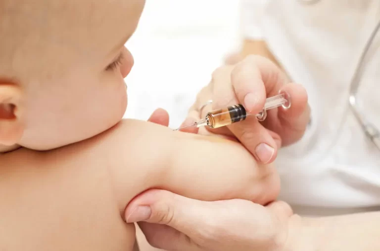 Oficialii americani aruncă bomba. Afirmația că vaccinul nu provoacă autism este falsă