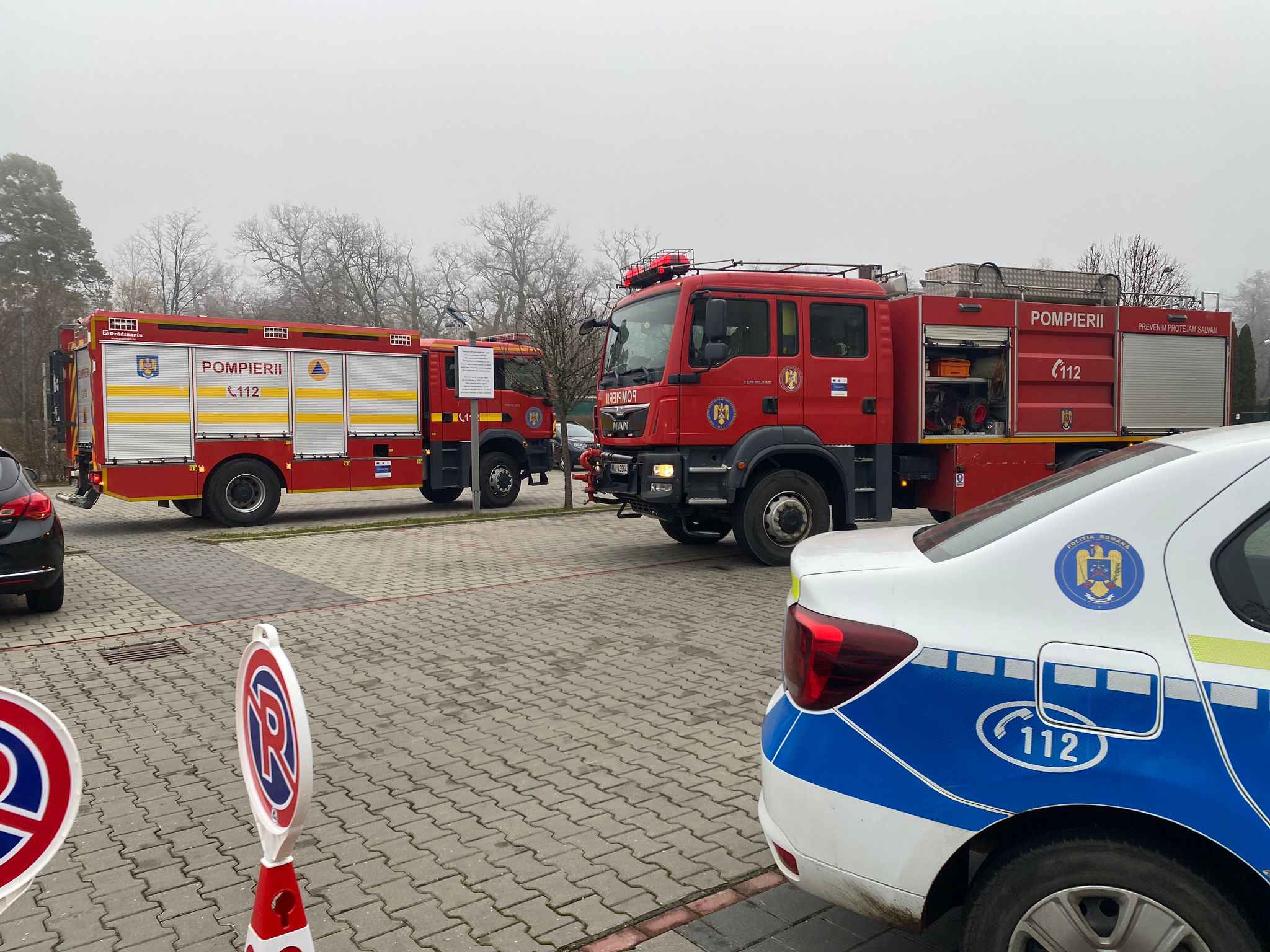 Update. Tavanul care acoperea piscina unui hotel din Sibiu s-a prăbușit, Plan Roşu de Intervenţie/8 persoane, scoase din piscină de salvatori – FOTO - Ziarul National
