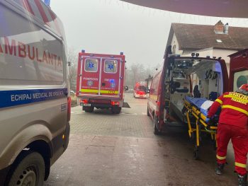 Update. Tavanul care acoperea piscina unui hotel din Sibiu s-a prăbușit, Plan Roşu de Intervenţie/8 persoane, scoase din piscină de salvatori – FOTO - Ziarul National