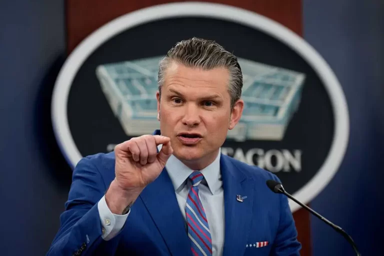 Pete Hegseth, incapabil să conducă Pentagonul?