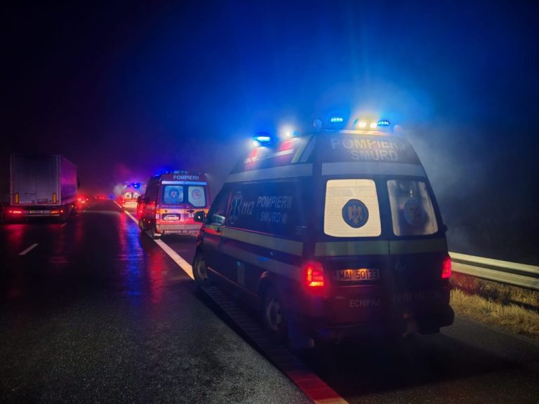 Accident grav pe autostrada A1, lângă Sibiu. S-a activat planul roșu de intervenție: sunt 12 victime, inclusiv patru minori