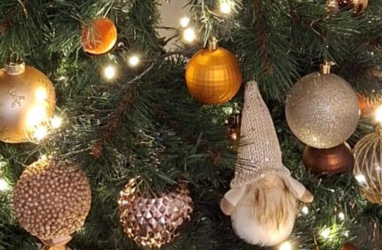 Ce tradiţii respectă creştin ortodocşii în Ajunul Crăciunului 2025. Datini şi obiceiuri populare