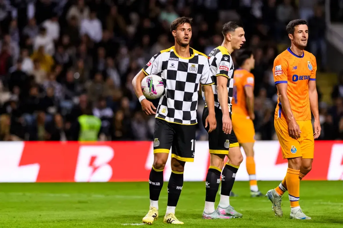 Suma infimă pentru care un club legendar va dispărea - Ziarul National