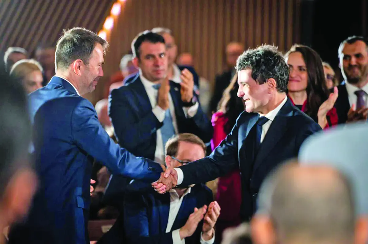 Virusul ONG-ist. Cum a ajuns România să fie controlată de „12%”? - Ziarul National Virusul ONG-ist. Cum a ajuns România să fie controlată de „12%”? - Ziarul National