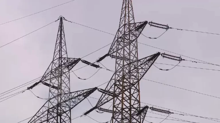 Primul pas pentru raționalizarea consumului de energie. Se pregătesc prețurile fluctuante