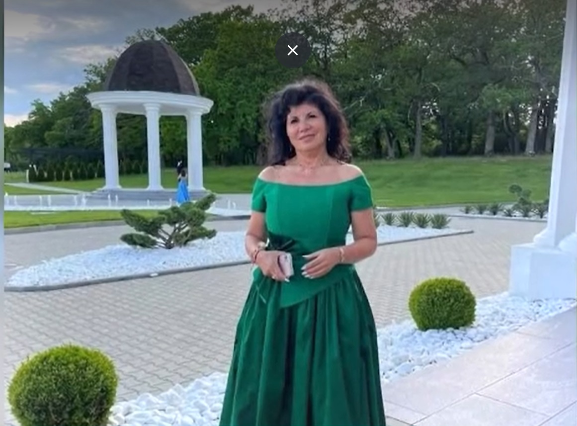 Fotografii apărute după moartea contabilei din Sibiu dau o nouă turnură cazului. Femeia bănuită că și-a ucis mama ar fi pus ochii pe o altă moștenire - Ziarul National