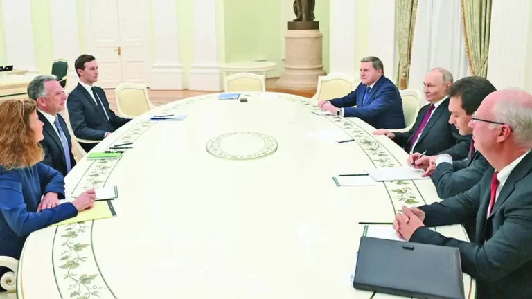 Încheierea războiului Rusia-Ucraina, negociată de intermediari și oportuniști