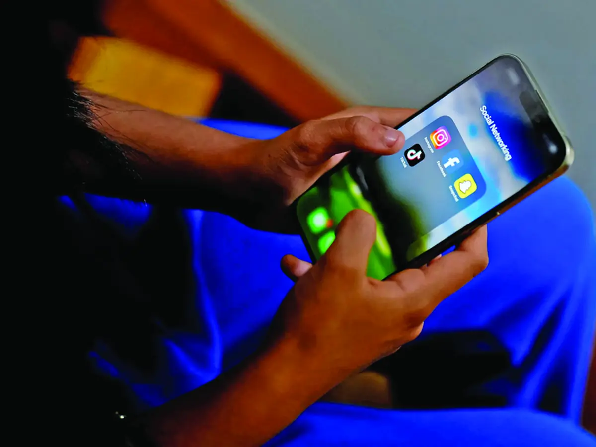 De la rețelele sociale la pornografie, verificarea vârstei se răspândește pe internet - Ziarul National