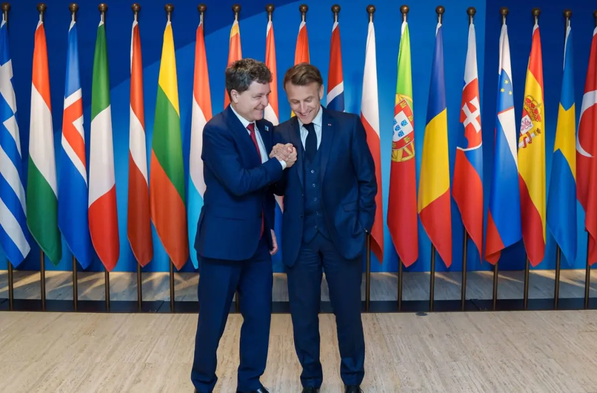 America ne lasă din brațe, Franța ne ia de gât - Ziarul National America ne lasă din brațe, Franța ne ia de gât - Ziarul National