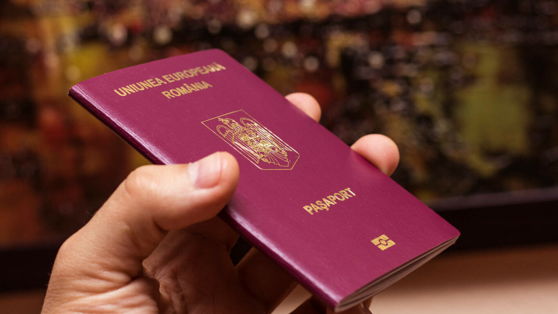 Pașapoarte românești obținute fraudulos: 37 de percheziții, avocați și funcționari anchetați într-un dosar al Parchetului ICCJ - Ziarul National Pașapoarte românești obținute fraudulos: 37 de percheziții, avocați și funcționari anchetați într-un dosar al Parchetului ICCJ - Ziarul National