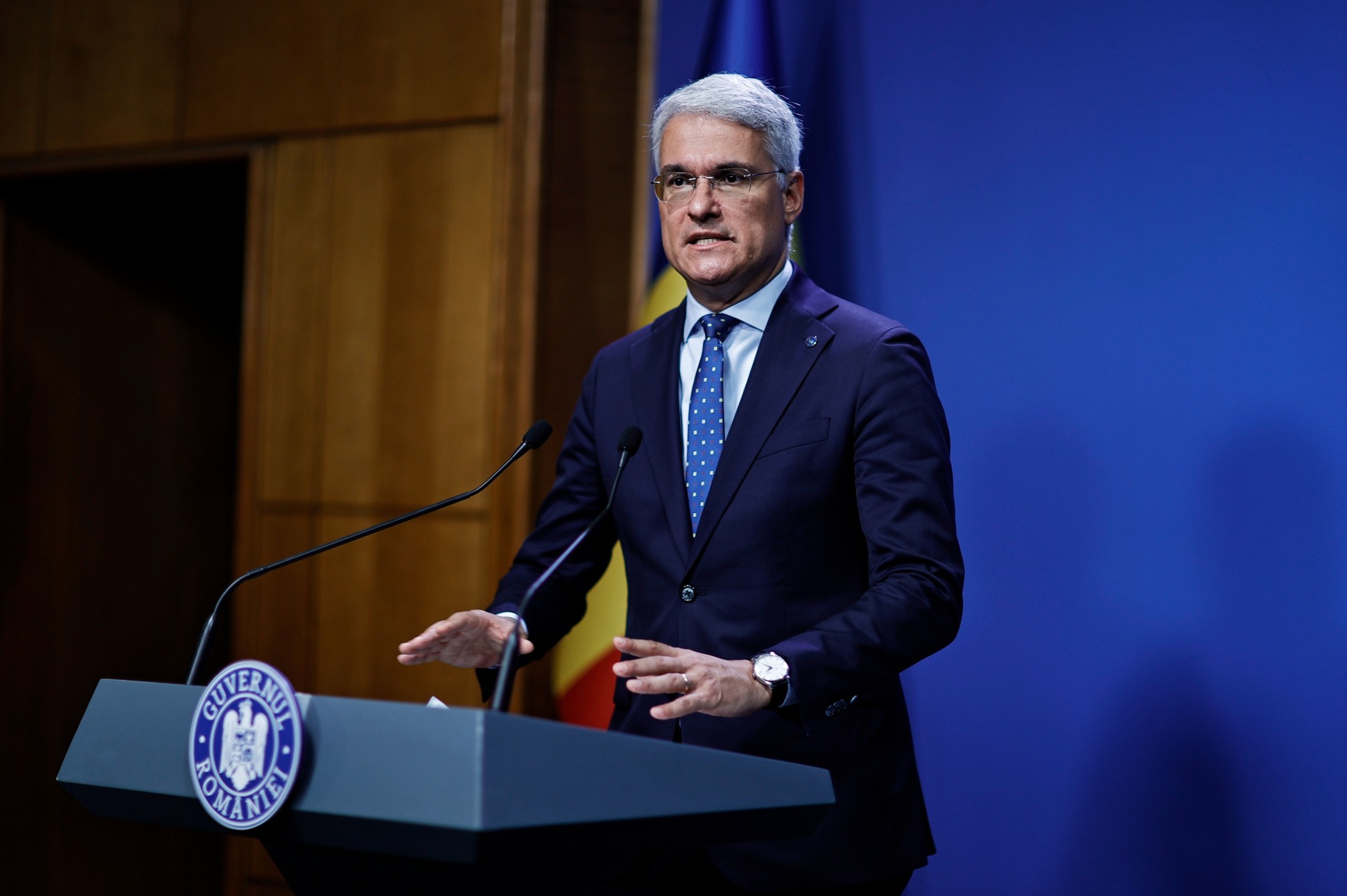 Firma fondată de Dragoș Pîslaru, șeful de la MIPE, contracte de milioane de lei cu ministerul pe care îl conduce - Ziarul National