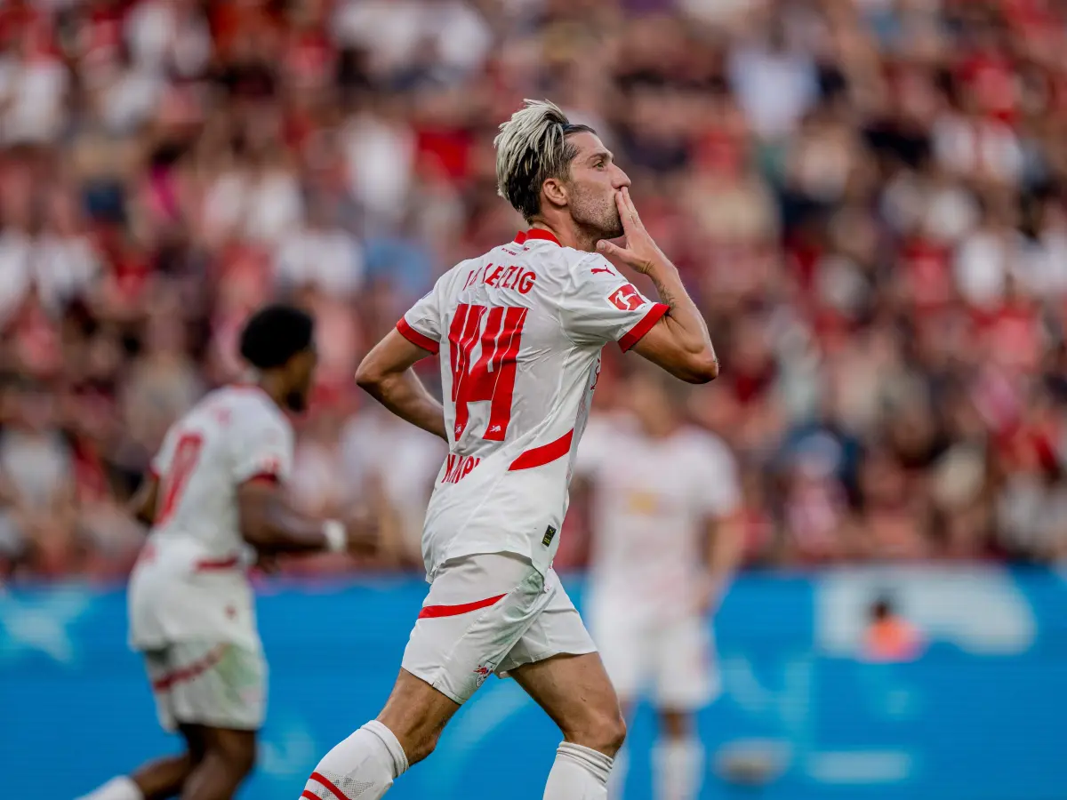 Adio fotbal, după moartea fratelui - Ziarul National Adio fotbal, după moartea fratelui - Ziarul National