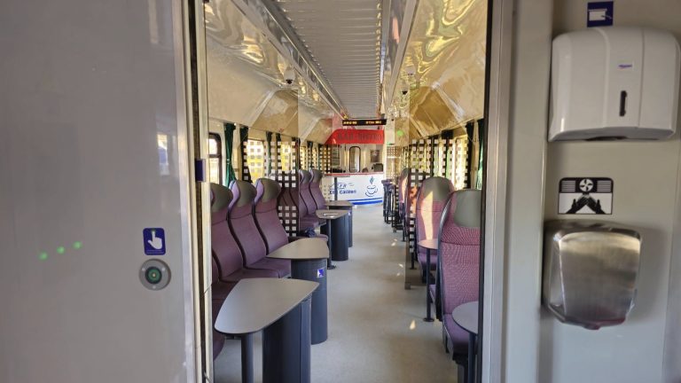 Ce găsești în meniul de la vagonul bar-bistro al CFR și la ce prețuri
