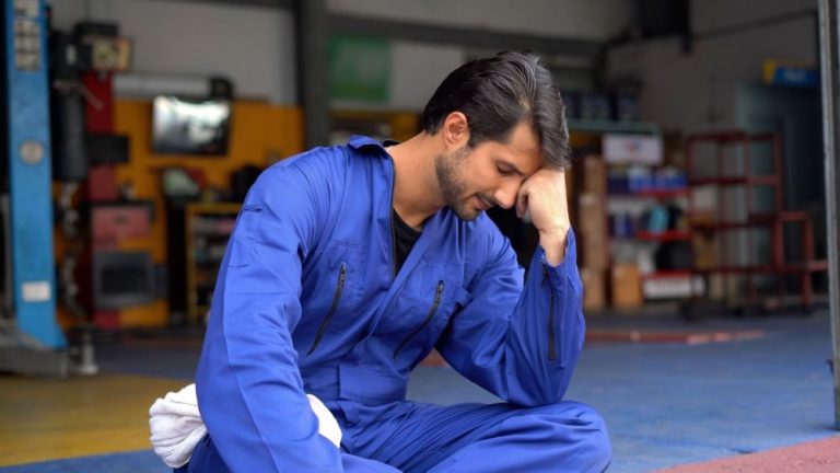 Americanii pun lacătul pe o fabrică din România. Peste 1.000 de angajați rămân fără loc de muncă