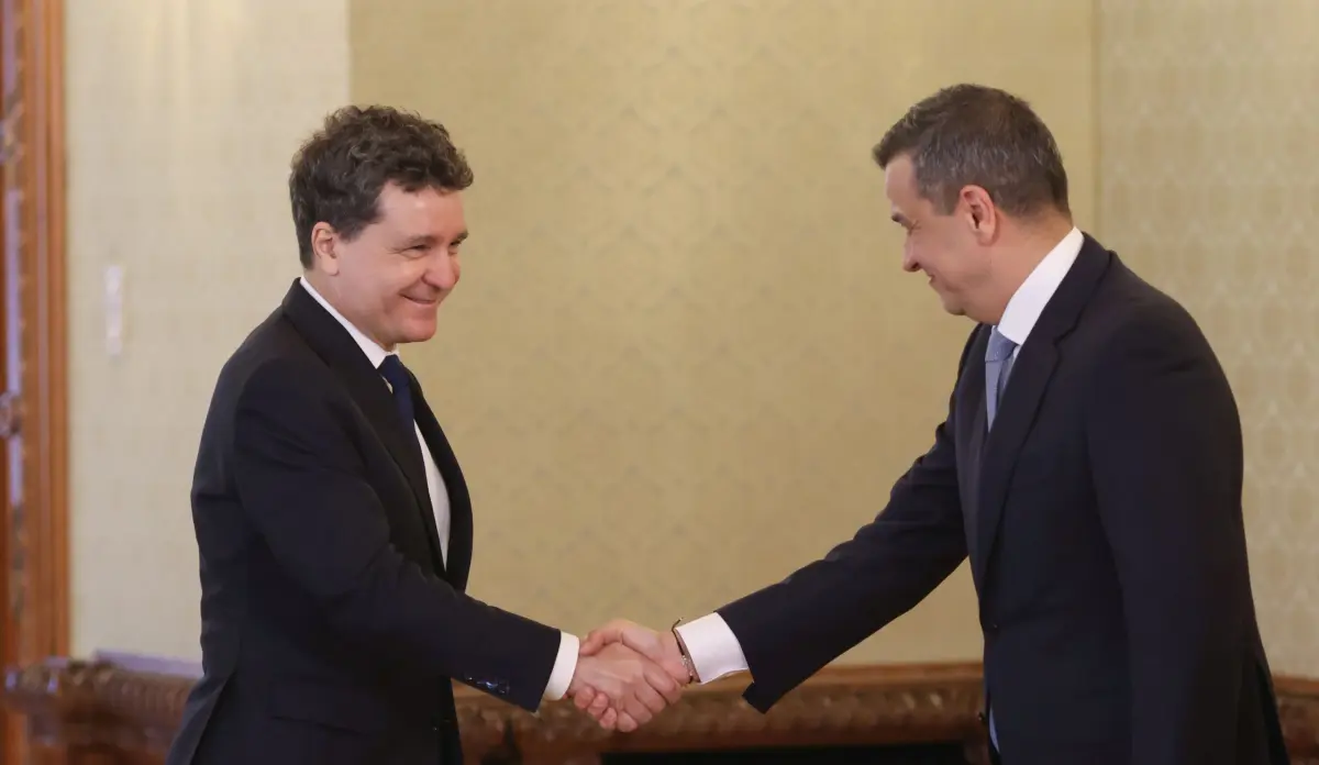 Adevărata criză: Nicușor Dan, prins în laț de PSD - Ziarul National